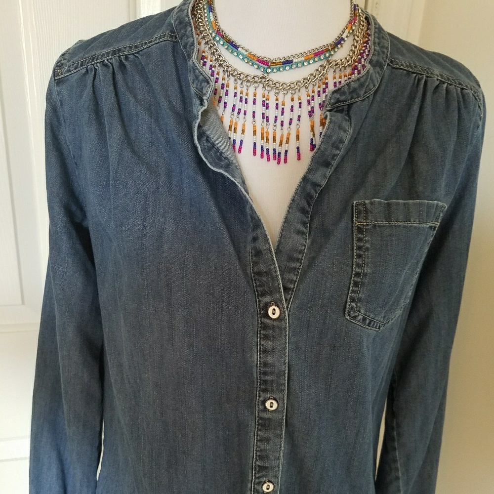 🌺 Kenar button down shirt